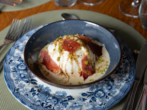 Île flottante à la crème d’ail de locon de denis degaugue,chef de la table de mar à la bassée,denis degaugue,chef du restaurant la table de mar,la bassée,la cocotte,la voix du nord