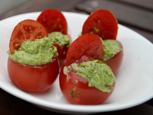 bébé-tomates farcies au pesto de ricotta,la cocotte,la voix du nord
